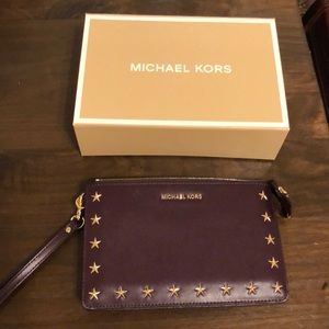 Michel Kors Damson MD Gusset wristlet leather